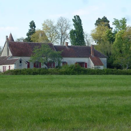 Le Claveau Paulnay Esterno foto